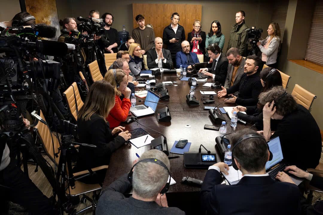 Zelenskiy Quyết Tâm Củng Cố Quan Hệ Với Mỹ Dù Gặp Biến Cố Với Trump
