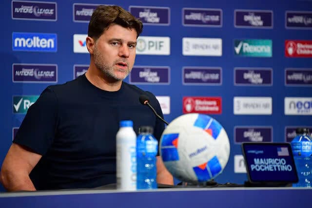 Ngày 20 tháng 3 năm 2025; Inglewood, California, Hoa Kỳ; Huấn luyện viên trưởng Mauricio Pochettino của Hoa Kỳ phát biểu với giới truyền thông sau trận thua Panama trong trận bán kết Giải vô địch các quốc gia Concacaf tại Sân vận động SoFiWorld Cup 2026