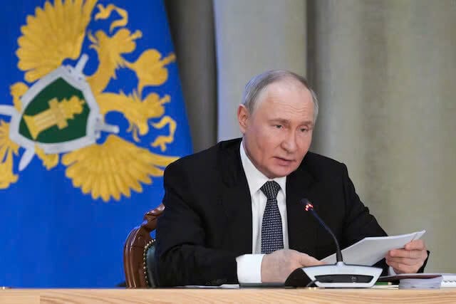 Tổng thống Nga Vladimir Putin phát biểu tại cuộc họp mở rộng của hội đồng Văn phòng Tổng công tố tại Moscow, Nga ngày 19 tháng 3 năm 2025.