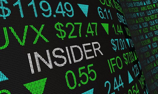 Mạng Xã Hội “Dậy Sóng” Với Cụm Từ “Insider Trading”