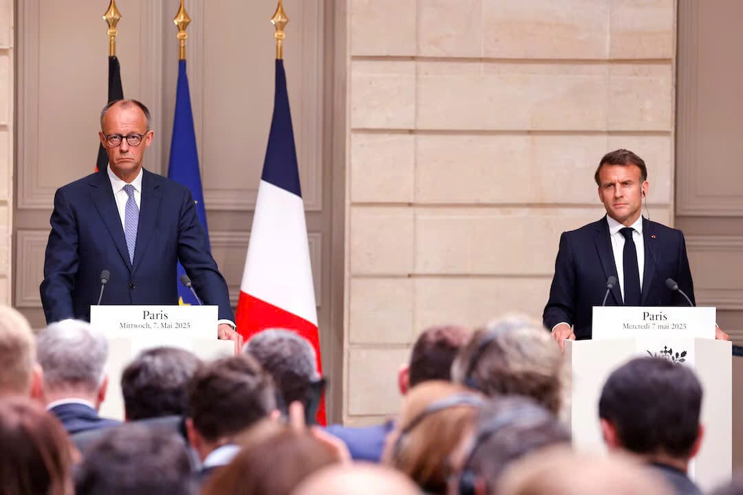 Thủ tướng Đức mới đắc cử Friedrich Merz và Tổng thống Pháp Emmanuel Macron tổ chức họp báo chung sau cuộc gặp tại cung điện tổng thống Elysee ở Paris, Pháp, vào ngày 7 tháng 5 năm 2025.